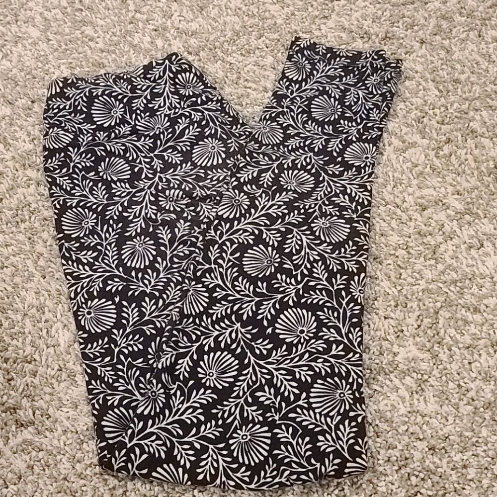 LuLaRoe Black & White Floral Leggings